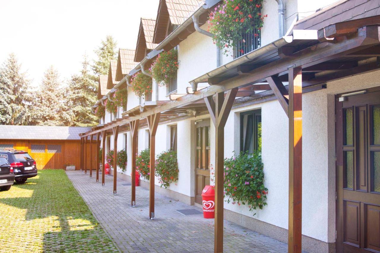 Schwarzes Ross Hotel Arnsdorf  Luaran gambar
